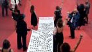 3 لاءات في عيدهن.. "مد بنفسجي" يستنكر القمع والاضطهاد والغياب