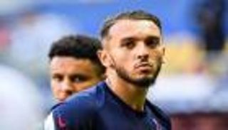 خطوة مفاجئة .. هل يضحي غويري بـ"يورو 2023" من أجل منتخب الجزائر؟