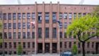 "أزمة تلفزيونية".. بولندا تستدعي السفير الأمريكي