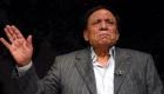 عادل إمام تريند.. والسبب "أغنية عدوية الممنوعة" (فيديو)