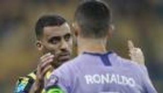 عقدة رونالدو أمام حمدالله.. 7 أرقام من كلاسيكو الاتحاد والنصر