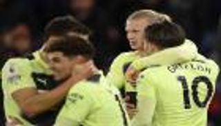 بدون محرز.. هالاند "الأسطوري" يضيق خناق مانشستر سيتي على أرسنال