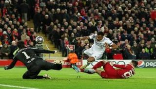 جانب من مباراة ليفربول وريال مدريد