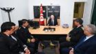 الرئيس التونسي: الشعب قادر على سحب الثقة من النواب
