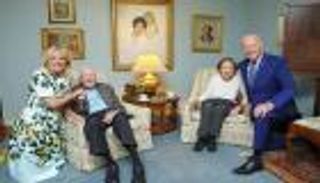 زلة جديدة لـ"بايدن" تكشف وصية جيمي كارتر قبل وفاته