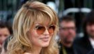 حسناء أوزبكستان الثرية تعيد محنة لندن مع "الأموال القذرة" (صور)