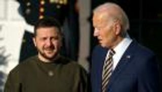 خلاف بايدن وزيلينسكي بعد زيارة كييف.. كيف يؤثر  على الحرب بأوكرانيا؟