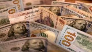 تعاملات الدولار الأمريكي في البنوك المصرية
