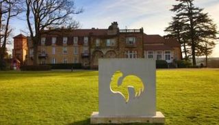 مركز كلير فونتين لتكوين لاعبي النخبة الفرنسيين