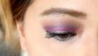 موضة صيف 2023.. "مكياج" العيون الدخانية لإطلالة جذابة