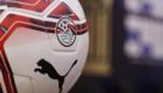 "فار" عبر الهاتف المحمول.. أحدث غرائب الدوري المصري (صورة)