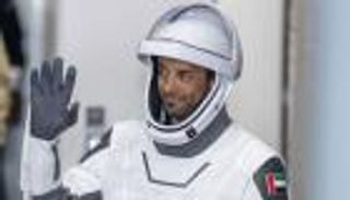 مكالمة من الفضاء مع سلطان النيادي.. حدث استثنائي لإلهام الأجيال