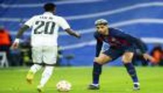 من معلق مباراة كلاسيكو الدوري الإسباني 2023 بين برشلونة وريال مدريد؟