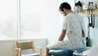 معدلات سرطان القولون ترتفع لدى الشباب.. الأسباب والأعراض