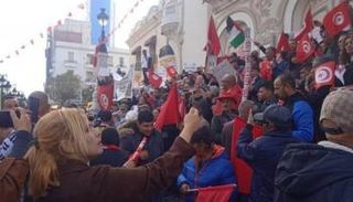 جانب من مسيرة الاحتفال بذكرى الاستقلال التونسي