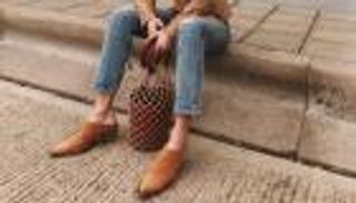 موضة الأحذية النسائية 2023.. "الويسترن ميول" لإطلالة "راعيات البقر"