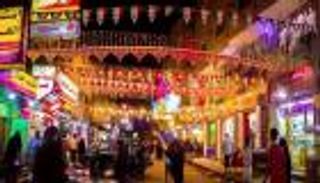 طقوس رمضان تهزم الحرب باليمن.. بهجة الاستقبال تتجدد