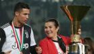 في عيد الأم.. لحظة يأس كادت تنهي حياة كريستيانو رونالدو قبل بدايتها