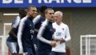 لماذا أصبح مبابي قائد منتخب فرنسا؟.. ديشامب يشرح الأسباب