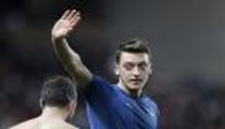 بعد 17 عاما.. مسعود أوزيل ينهي رحلته مع كرة القدم