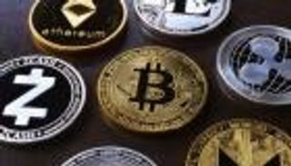 أسعار العملات الرقمية اليوم.. تراجع جماعي في الكريبتو بعد صدمة الفائدة