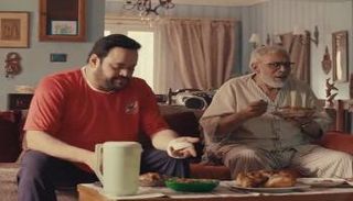 محمد ممدوح بقميص الأهلي في مسلسل رشيد