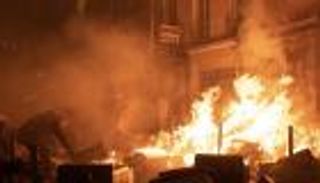 "الخميس الأسود".. كيف شلت مظاهرات "نظام التقاعد" فرنسا؟