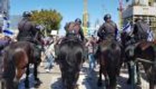 أزمة التشريعات القضائية.. جالانت يضع راية بيضاء بيد نتنياهو