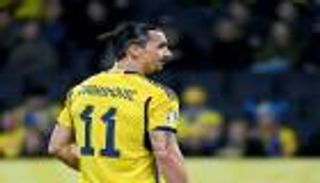 ظن الجميع أنه مسجل باسمه.. 4 أيام تحرم إبراهيموفيتش من رقم تاريخي