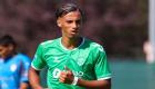 نجم تونس لـ"العين الرياضية": محمد صلاح مثلي الأعلى وأحلم بكأس العالم