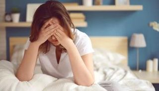 الشعور بالتعب والإجهاد من أعراض نقص البروتين في الجسم- أرشيفية