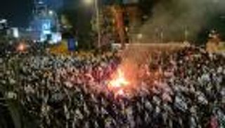 الضغوط تتزايد على نتنياهو.. تجميد التشريعات أم تجاهل الاحتجاجات؟