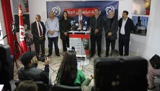 جانب من المؤتمر الصحفي الذي عقدته جبهة الخلاص الإخوانية