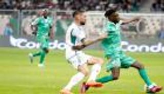 بطلها في خطر.. منافسة ثلاثية خاصة تشعل منتخب الجزائر