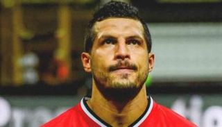 طارق حامد لاعب منتخب مصر