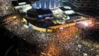 فرقاء إسرائيل.. مائدة للحوار والأصابع على الزناد