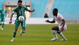 رياض محرز قائد منتخب الجزائر