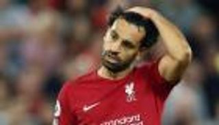 مهدد برفع الحصانة.. محمد صلاح تحت القصف في ليفربول