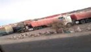 الدقيق.. عنوان "جريمة حرب" جديدة للحوثيين في اليمن