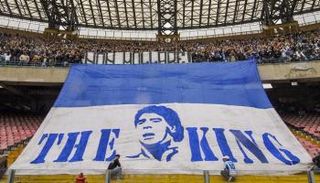 مارادونا في ملعب نابولي