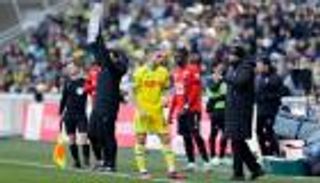 بحضور مصري جزائري.. الصيام يثير جدلا جديدا في الكرة الفرنسية