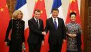 زيلينسكي في بولندا وماكرون بالصين.. وجهات وأجندات