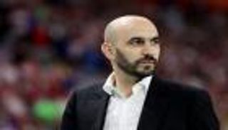 وليد الركراكي يكشف لـ"العين الرياضية" عن أحلامه.. وهذا ما قاله عن حكيمي