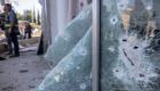 "صواريخ عمياء لن تحرر فلسطين".. ساسة لبنان ينأون ببلدهم عن أتون الحرب