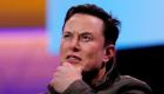 إيلون ماسك لم يعد أغنى رجل في العالم.. من صاحب اللقب؟