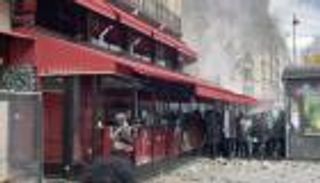 مطعم ماكرون المفضل.. من شموع النصر إلى لهيب الحكم