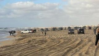 حلبة "تمتيع" على شاطئ البحر في ليبيا