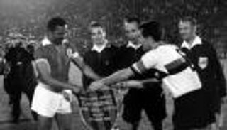 بنفيكا وإنتر ميلان في دوري أبطال أوروبا.. صدام كلاسيكي بنكهة الستينيات