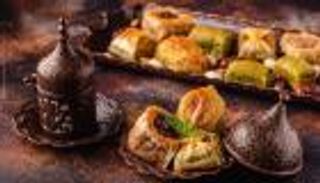 اختراعات حلويات رمضان 2023.. اعرفوا طريقة "المكشكشة" و"المدحرجة"