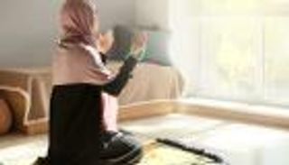 كيف تُحيي الحائض ليلة القدر والعشر الأواخر من رمضان؟.. 5 عبادات لاغتنامها